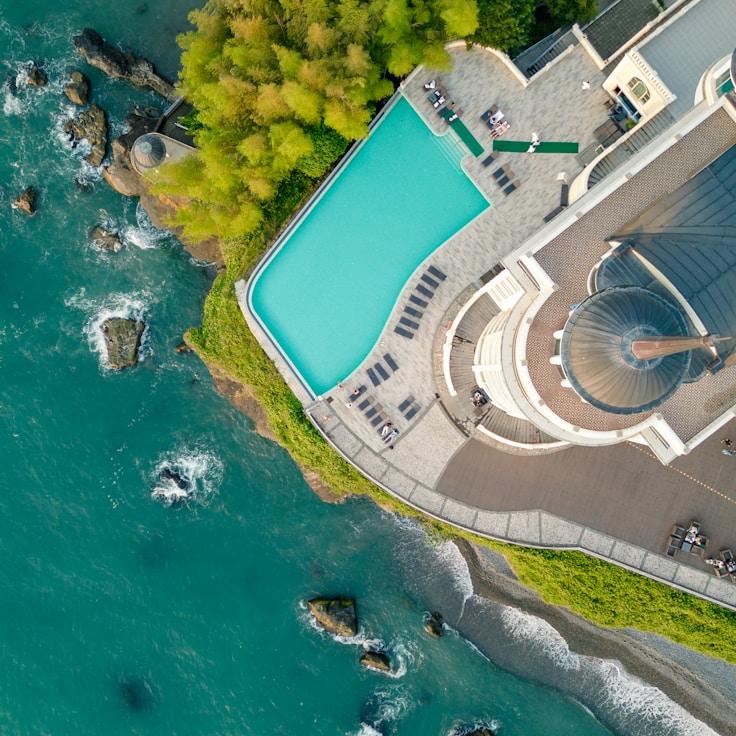 Family terraces and cafés for calm evenings in Springfield